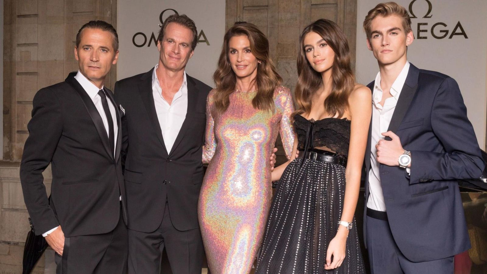 KHAI TRƯƠNG TRIỂN LÃM OMEGA “HER TIME”  VỚI CINDY CRAWFORD, KAIA, PRESLEY, RANDE GERBER