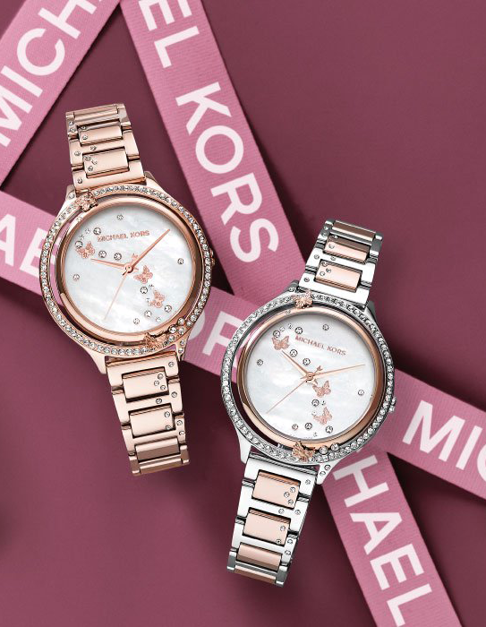 dong ho michael kors ana