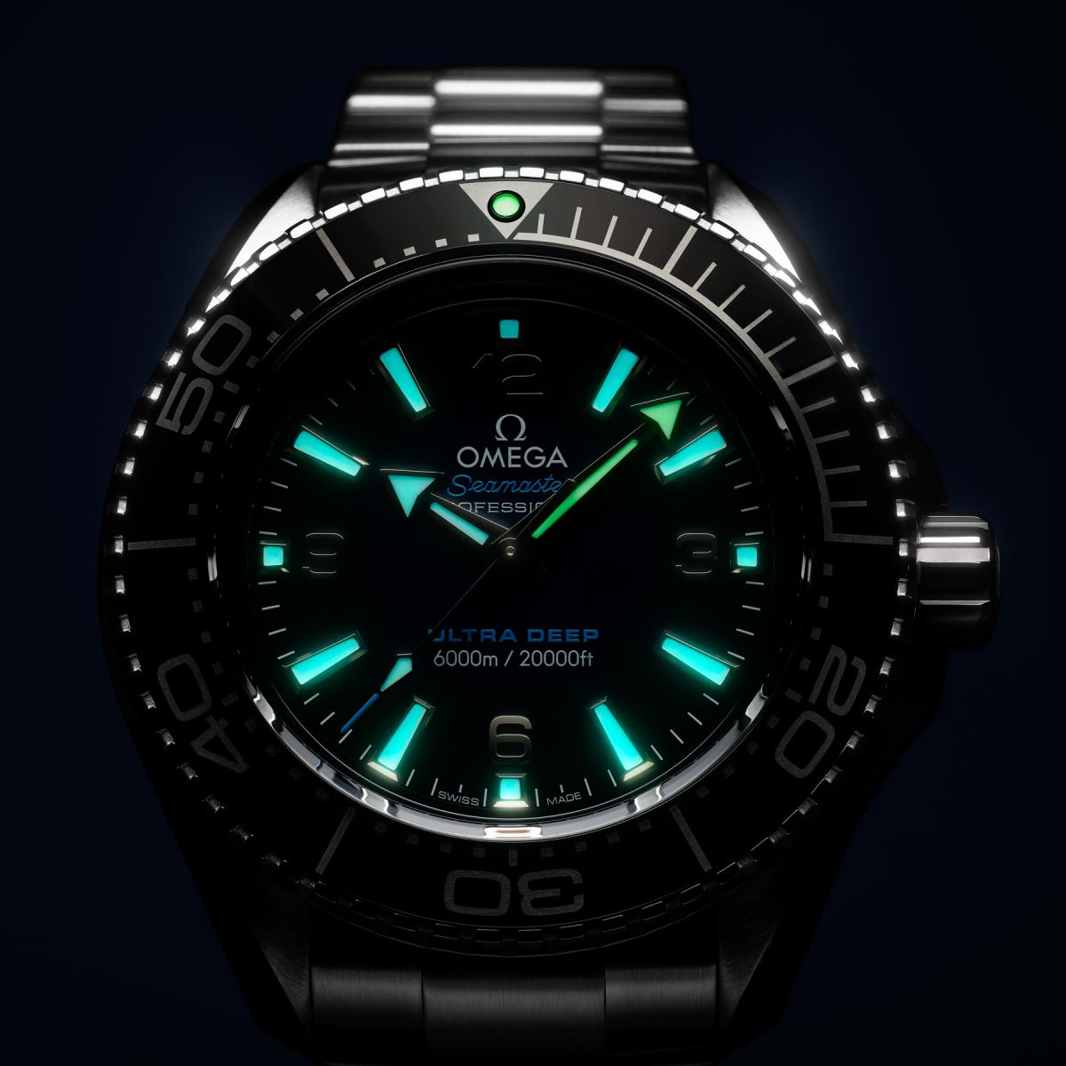 đồng hồ lặn 6000 mét Omega Seamaster Planet Ocean Ultra Deep 