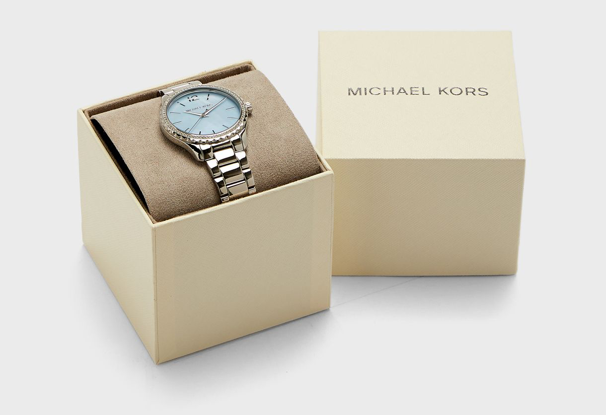 mua dong ho michael kors chinh hang o dau